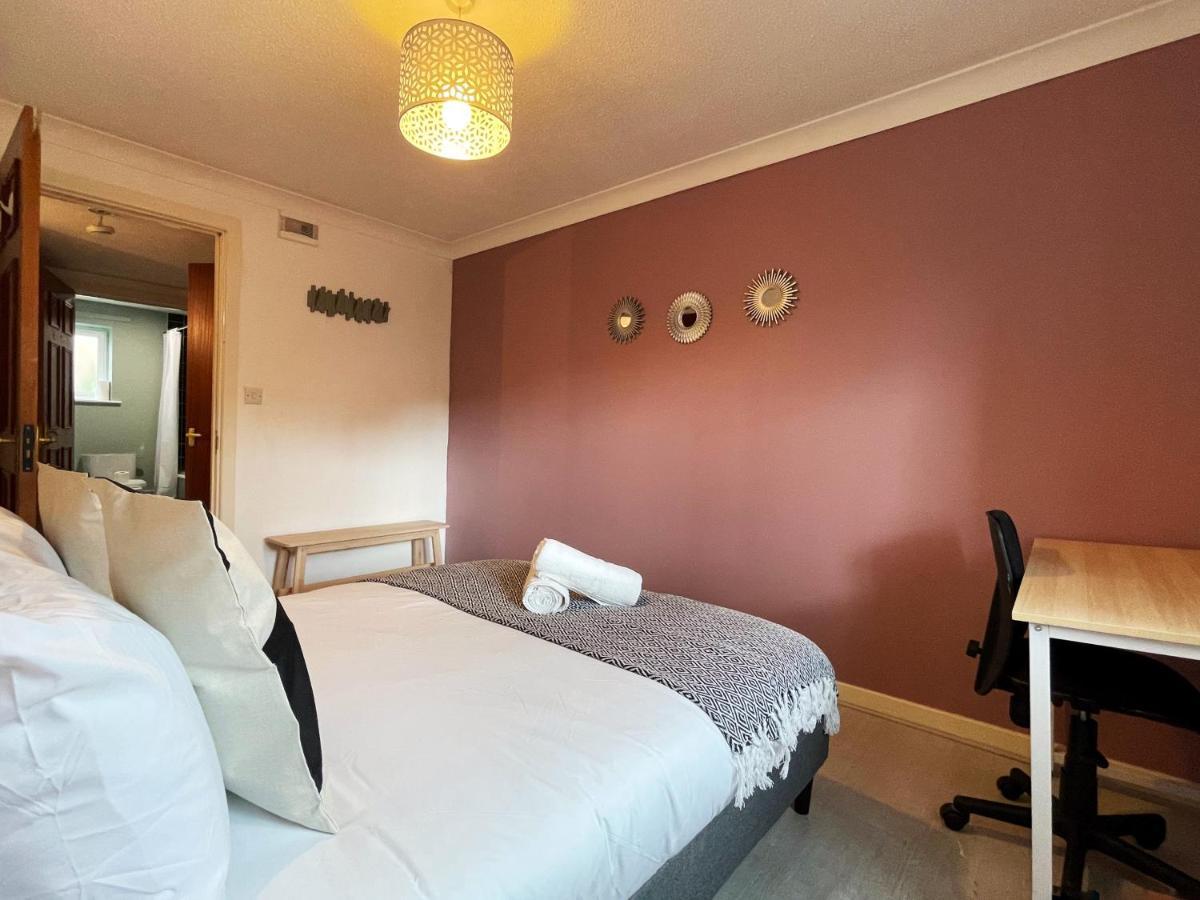 Jessica's Place At Whitechapel Apartament *